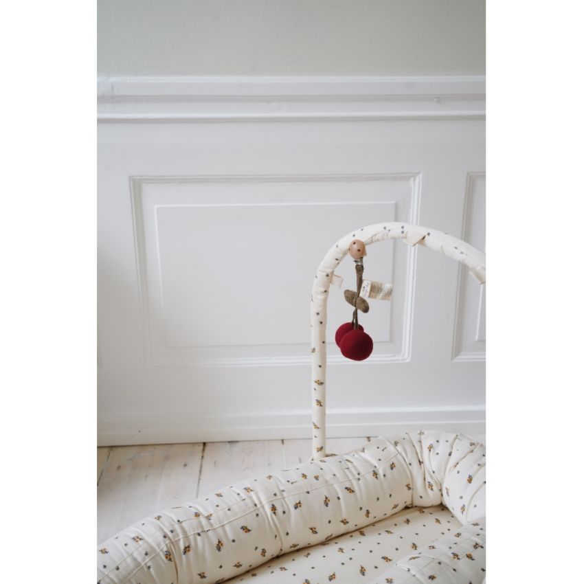 Konges Sløjd - Babynest mit Spielbogen Flower Bouquet