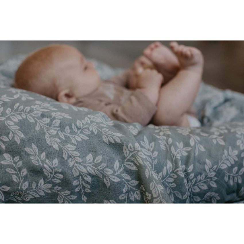 The mini scout - Muslin Swaddle Leafy Sprig Blue