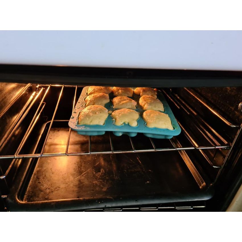 we might be tiny - Gefrier & Backform Minty Green