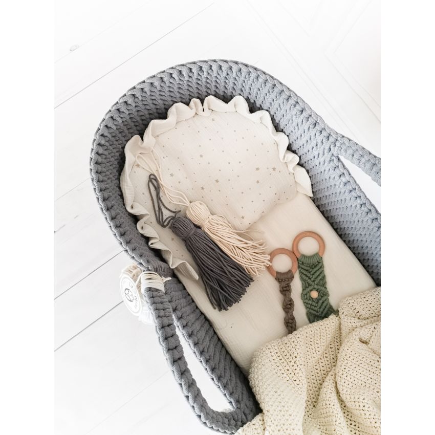 Like Moses - Moseskorb Steel Grey mit Kissen Sternchen und Cream Bettwäsche