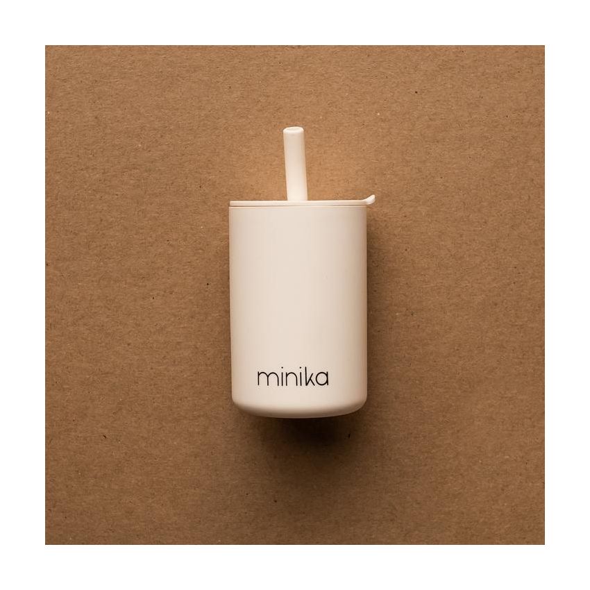 Minika - Silikonbecher mit Trinkhalm