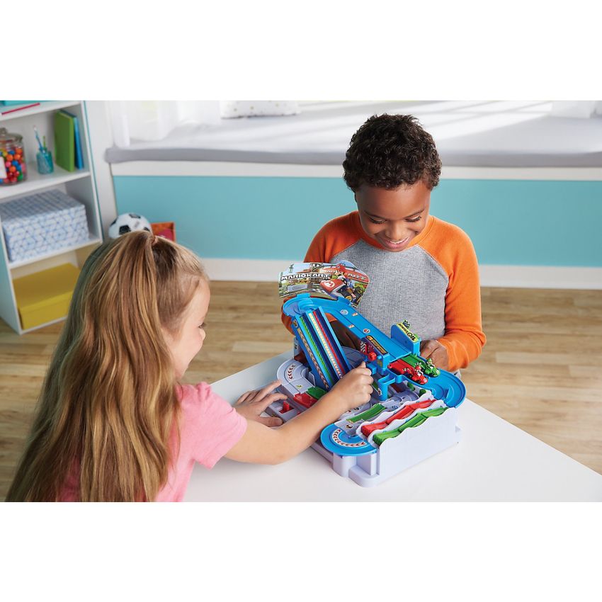 Epoch Games - Super Mario Kart Racing