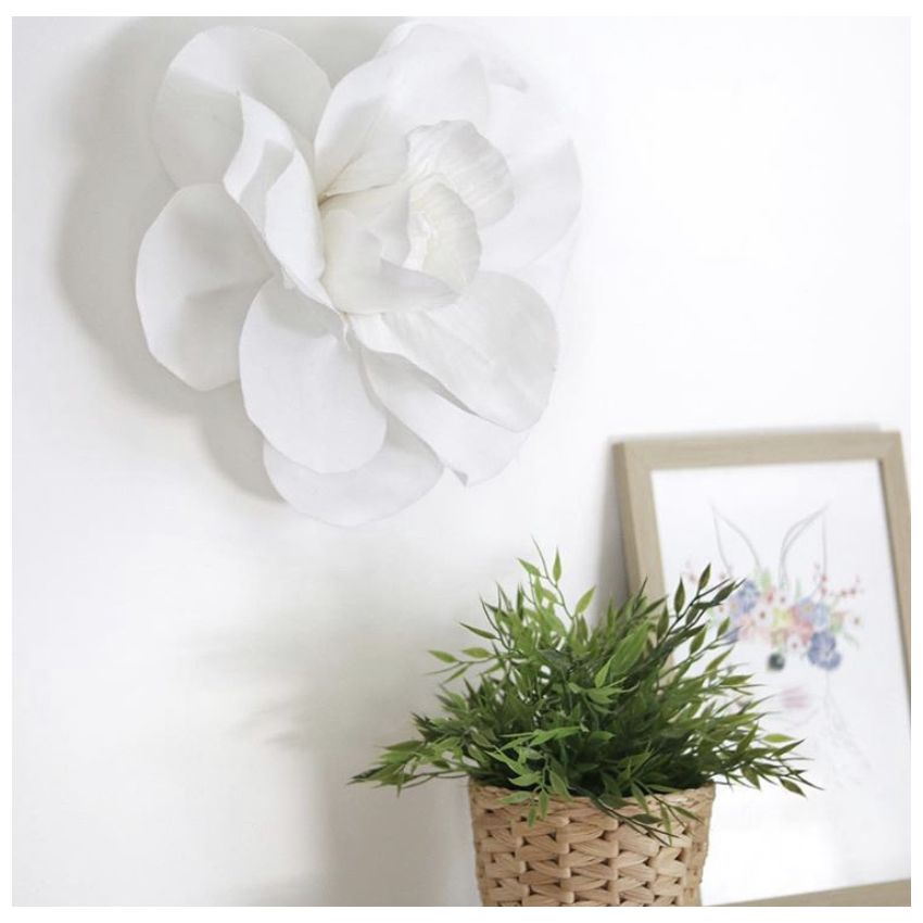 Little Miss Blossom - Weisse Blüte Wanddekoration