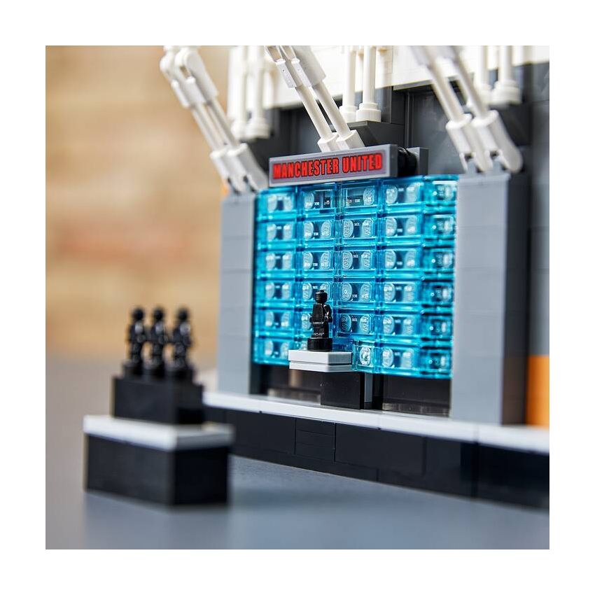 LEGO® 10272 - Old Trafford - Manchester United