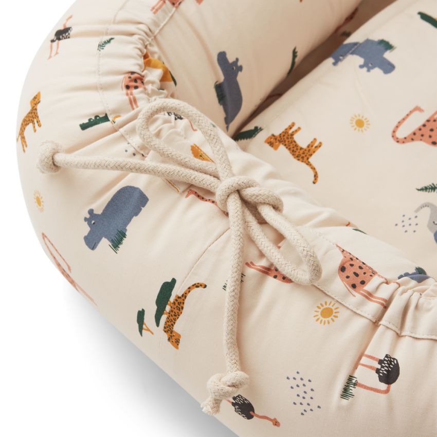 LIEWOOD - Gro Babynest Safari Sandy Mix