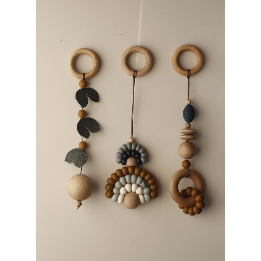 littleCHEW - Play Gym Set Fall Rainbow inkl. Ständer