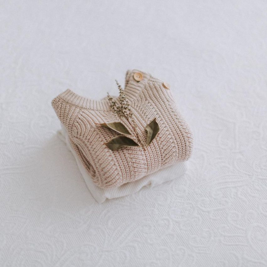 Two Darlings - Stone Pullover