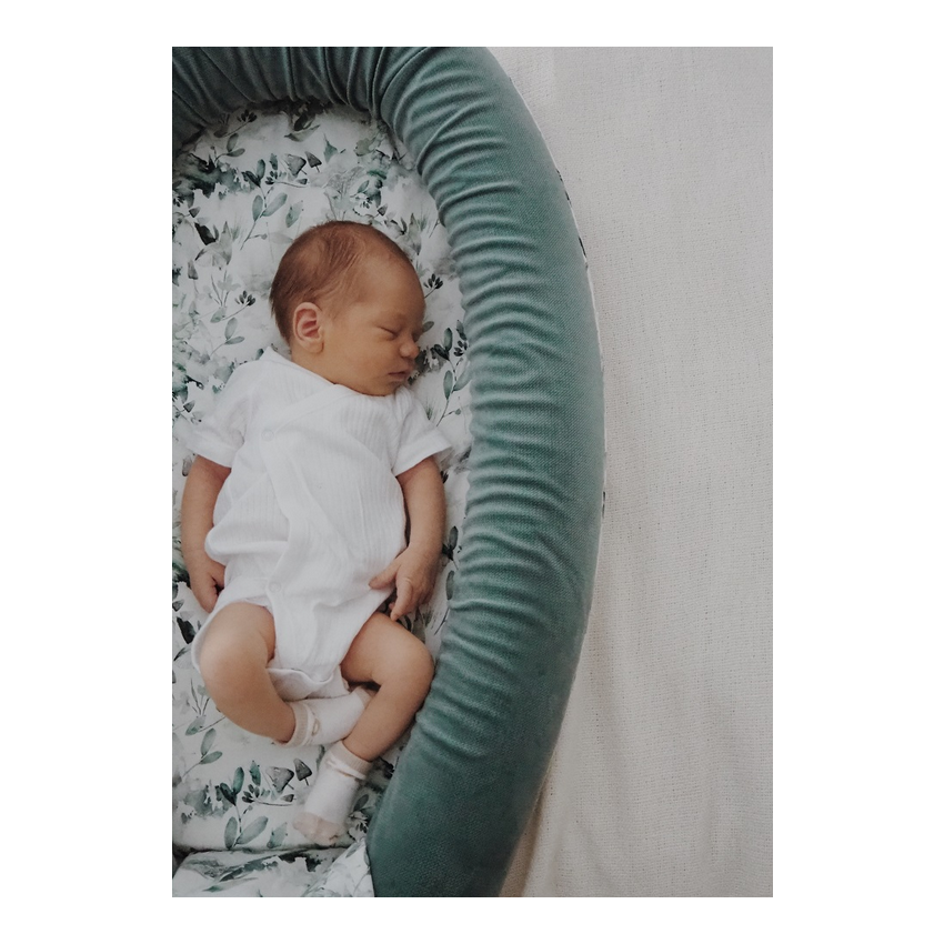 Makaszka - Babynest PREMIUM Sage Green