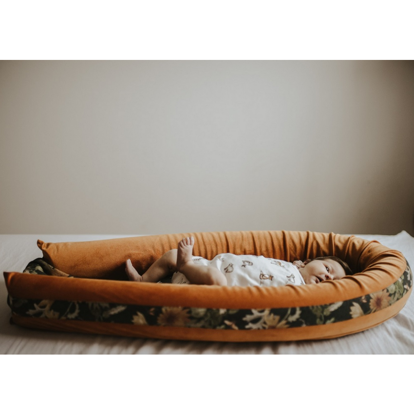 Makaszka - Babynest PREMIUM Mikrokosmos