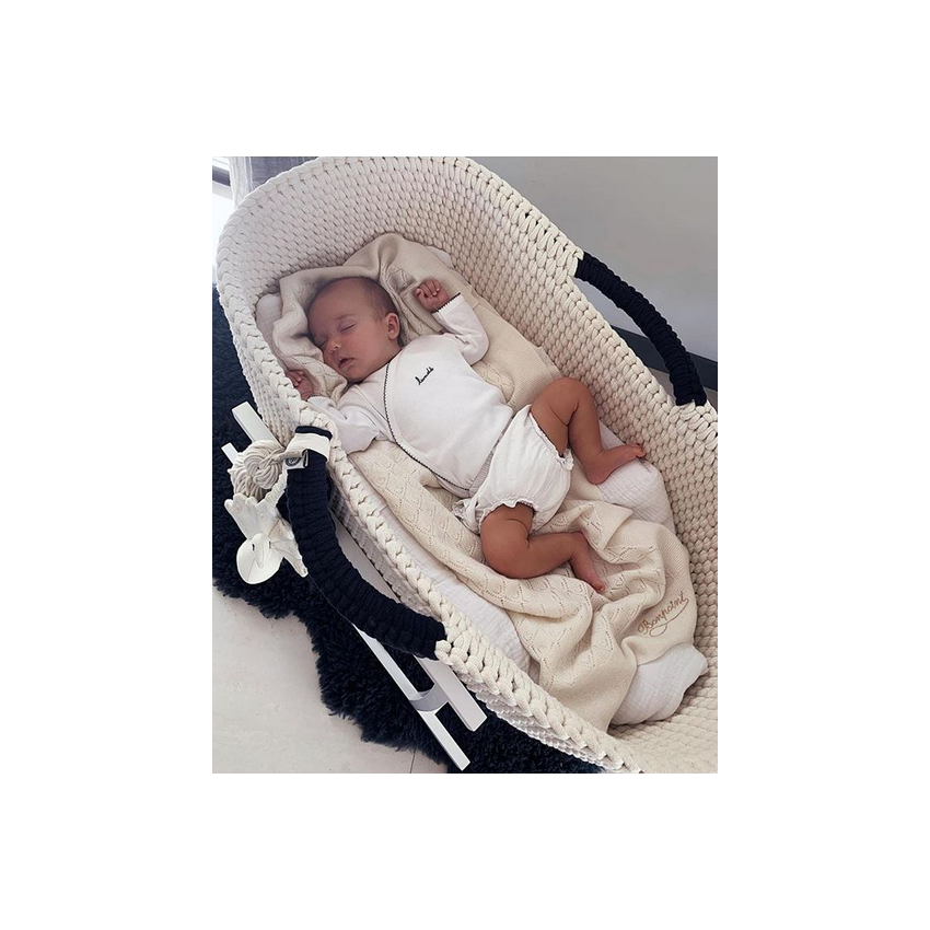 Like Moses - Moseskorb Schwarz - Weiss mit Kissen und Bettwäsche Weiss