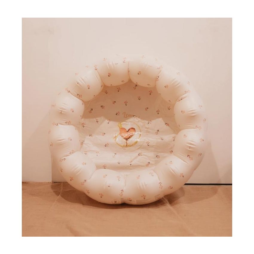 Mrs Ertha - Plantschbecken Flower Buds