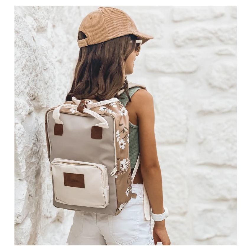 Mrs Ertha - Rucksack Flower Garden