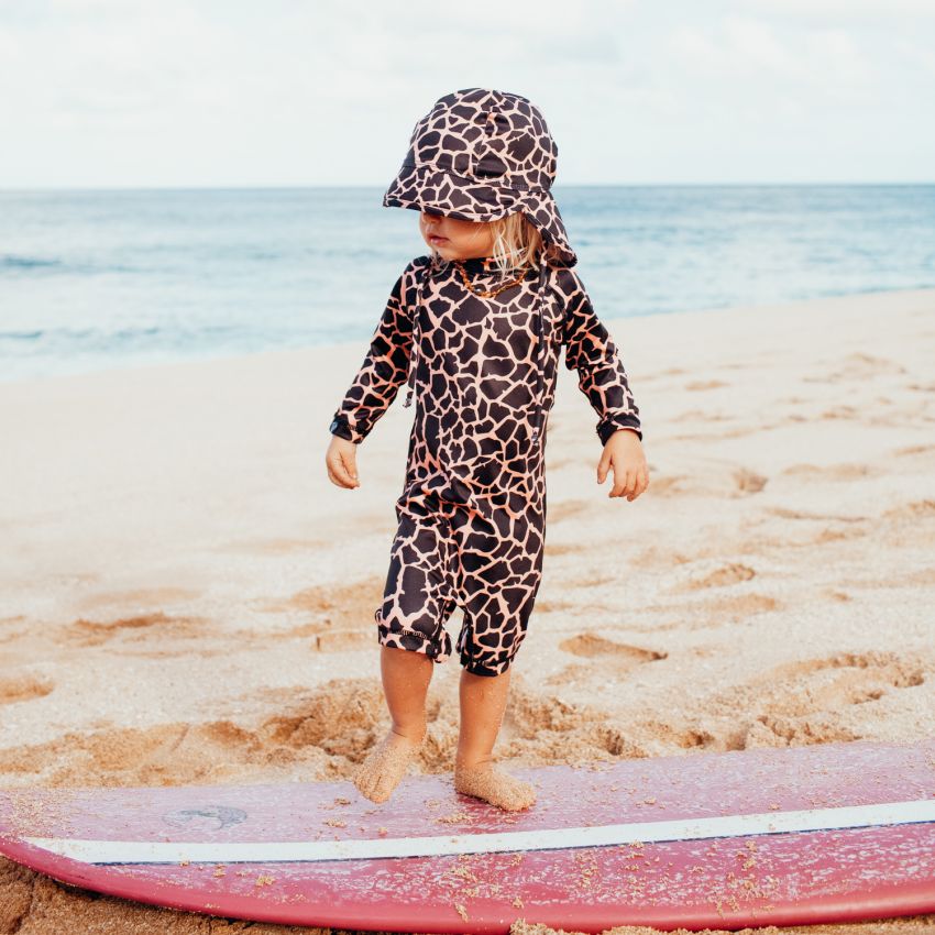 Beach & Bandits - UV Sonnenhut Spotted Moray