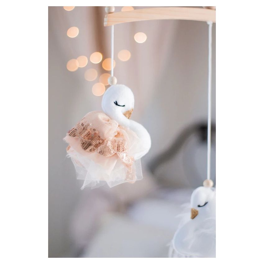 Poppet and Wildflower - 3 Schwan Mobile Lace & Tulle