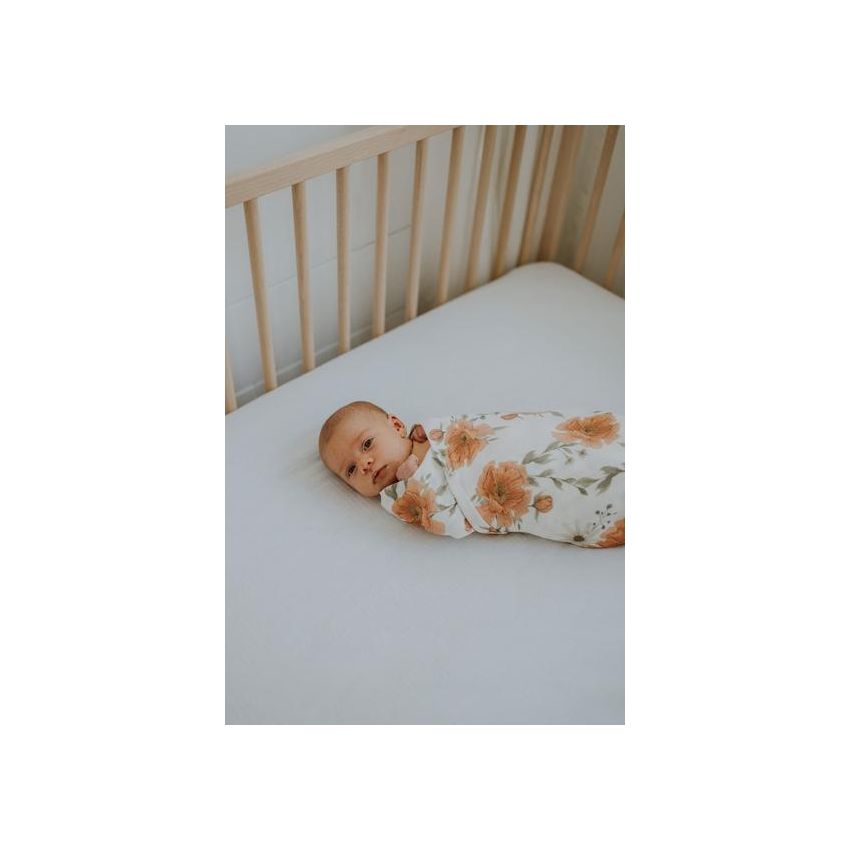 The mini scout - Muslin Swaddle Peony Blooms White