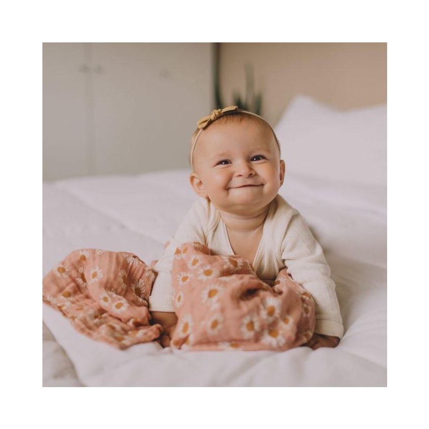 The mini scout - Muslin Swaddle Daisy Blush Pink