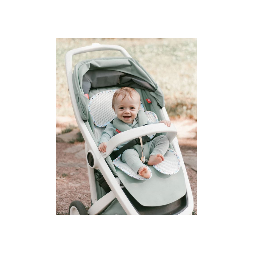 LEOKID - Anti- Schwitz 3D Einlage Kinderwagen / Autositz Confetti Kleinkind