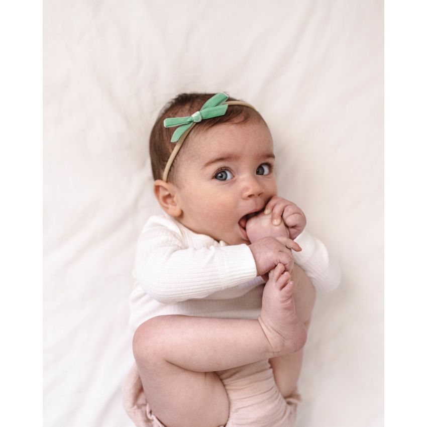 Snuggle Hunny - Haarband mit Samtmäschchen olive