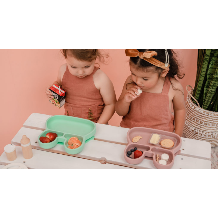 we might be tiny - Stickie Saugnapf Teller Silikon Bär Sage