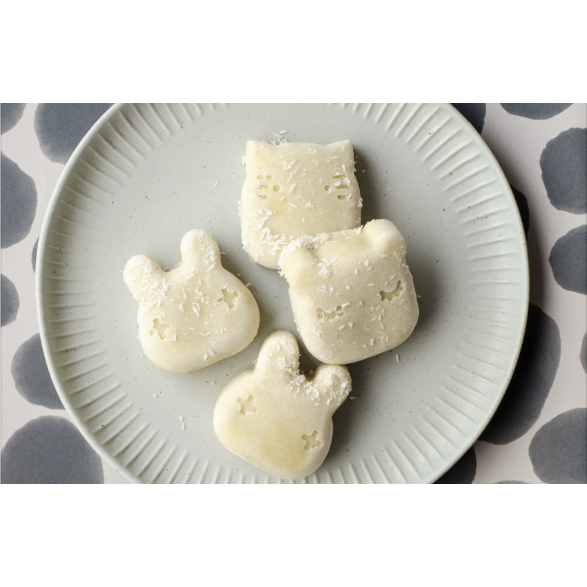 we might be tiny - Gefrier & Backform Minty Green