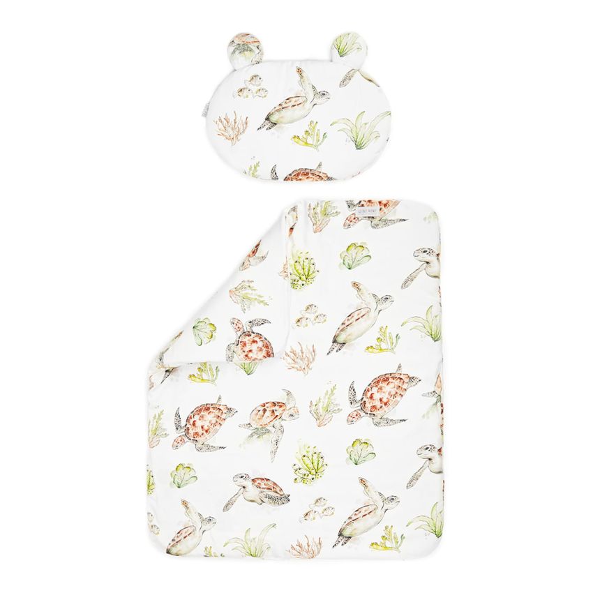 Qbana Mama - Bettdeckenset mit Kissen gefüttert MINI Pazifik Schildkröte