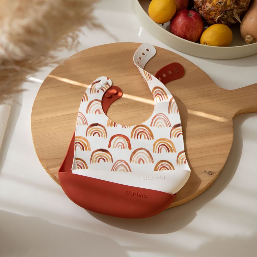 Stadela - Silikon- Lätzchen 2er Set Regenbogen