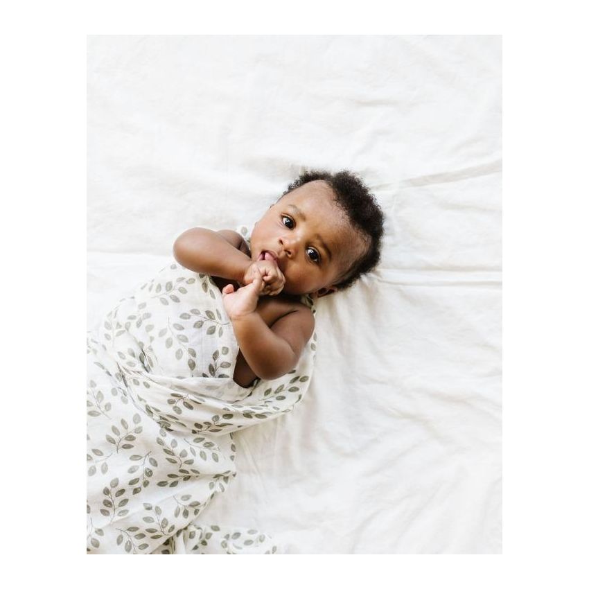 The mini scout - Muslin Swaddle Leaves Sage Green