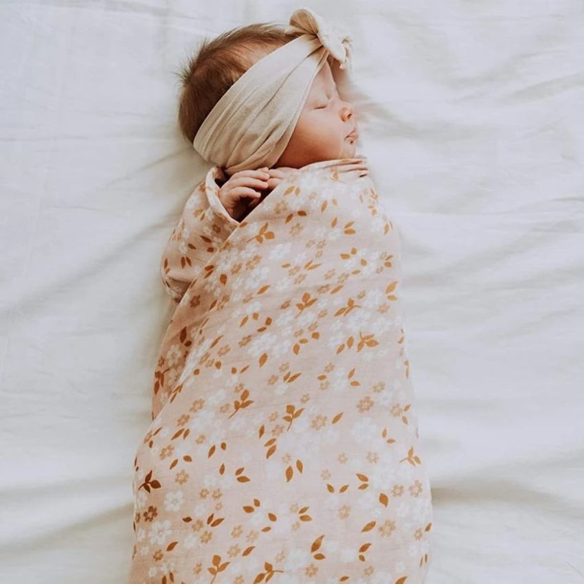 The mini scout - Muslin Swaddle Whimsy Floral Peach