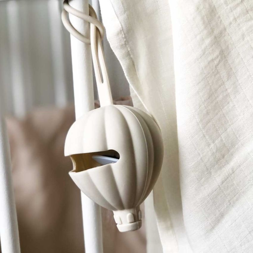 petú petú - Schnullerbox Ballon Weiss