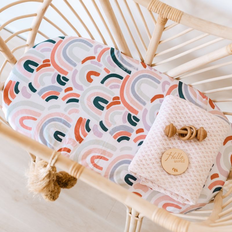 Snuggle Hunny - Spannbezug für Wiege, Kinderwagen & Wickelmatte Rainbow Baby