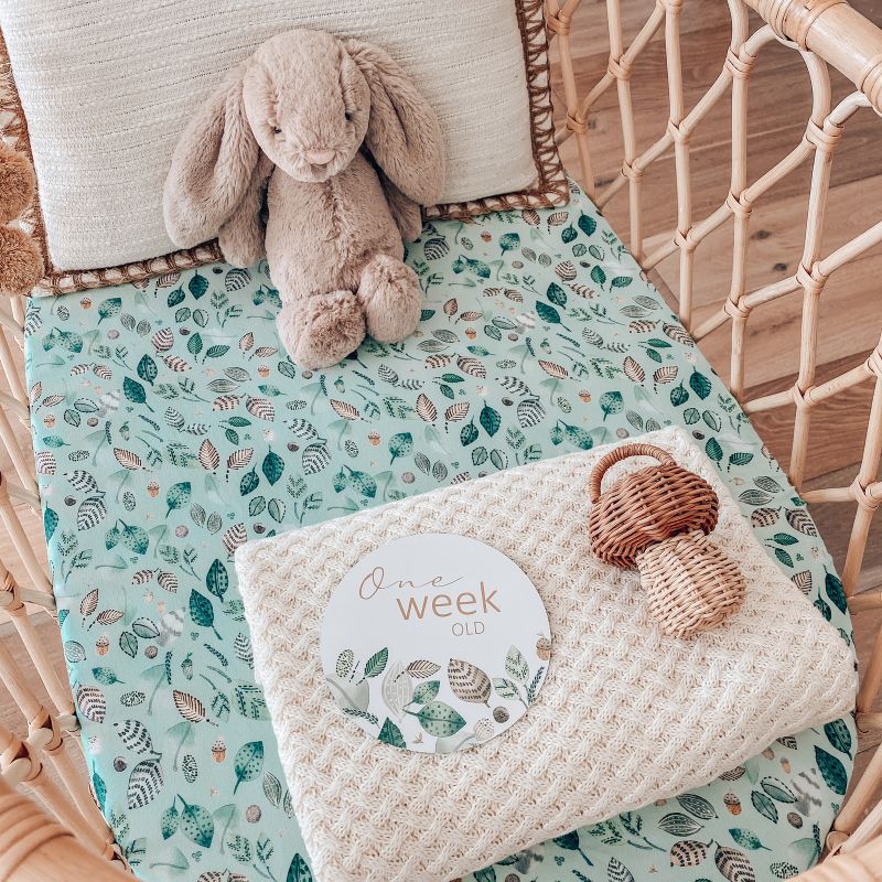 Snuggle Hunny - Spannbezug für Wiege, Kinderwagen & Wickelmatte Draintree