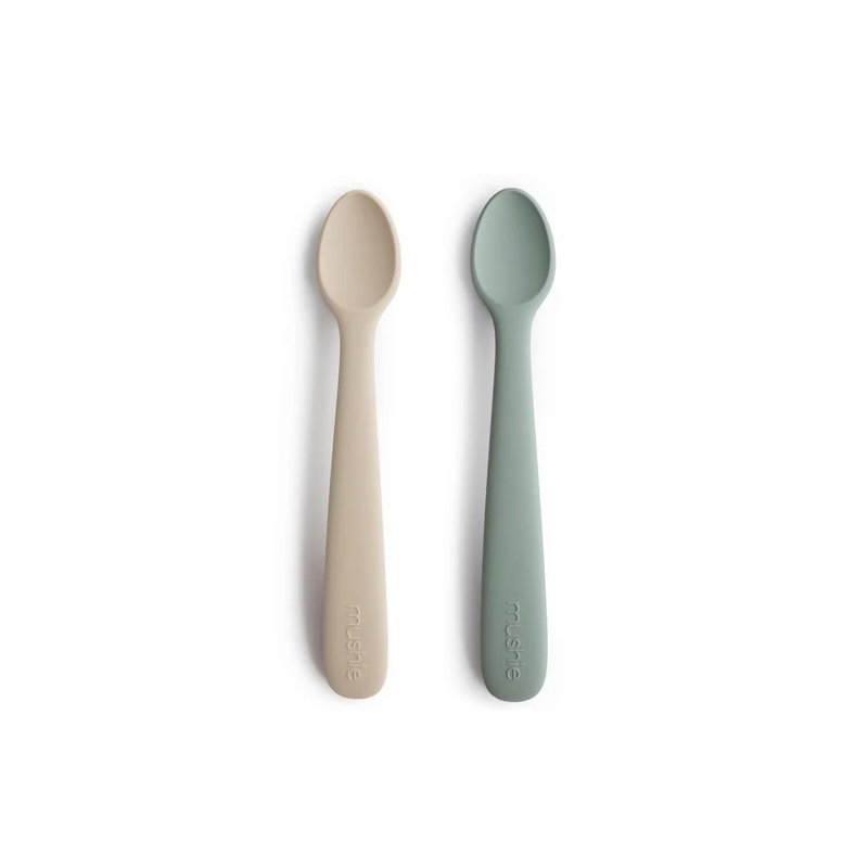 Mushie - Babylöffel Set Cambridge Blue - Shifting Sand