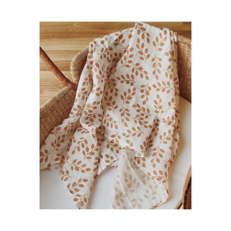 The mini scout - Muslin Swaddle Leaves Amber