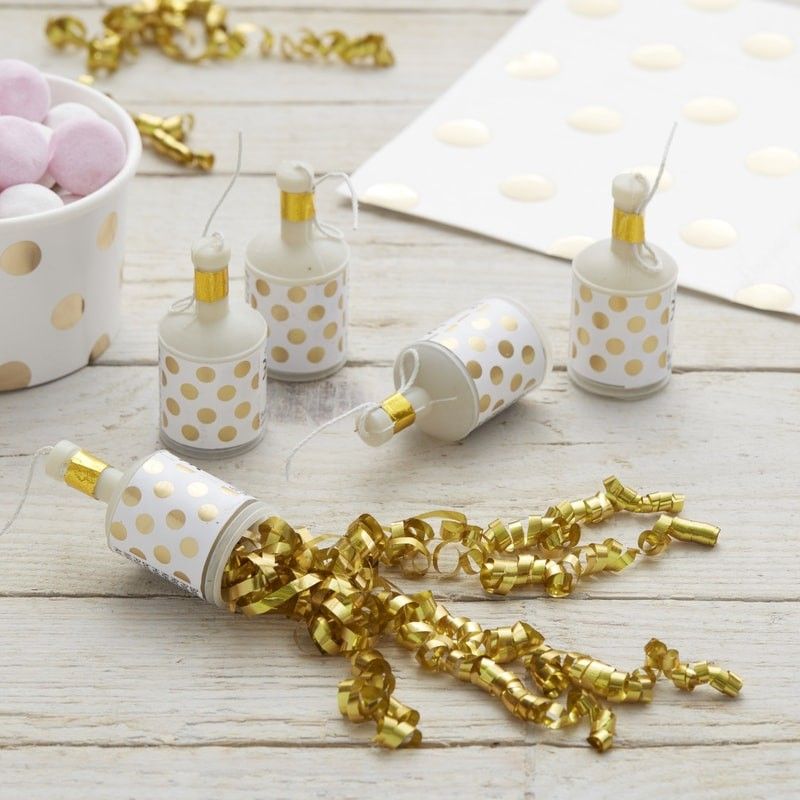Ginger Ray - Party Poppers Gold Polka Dot