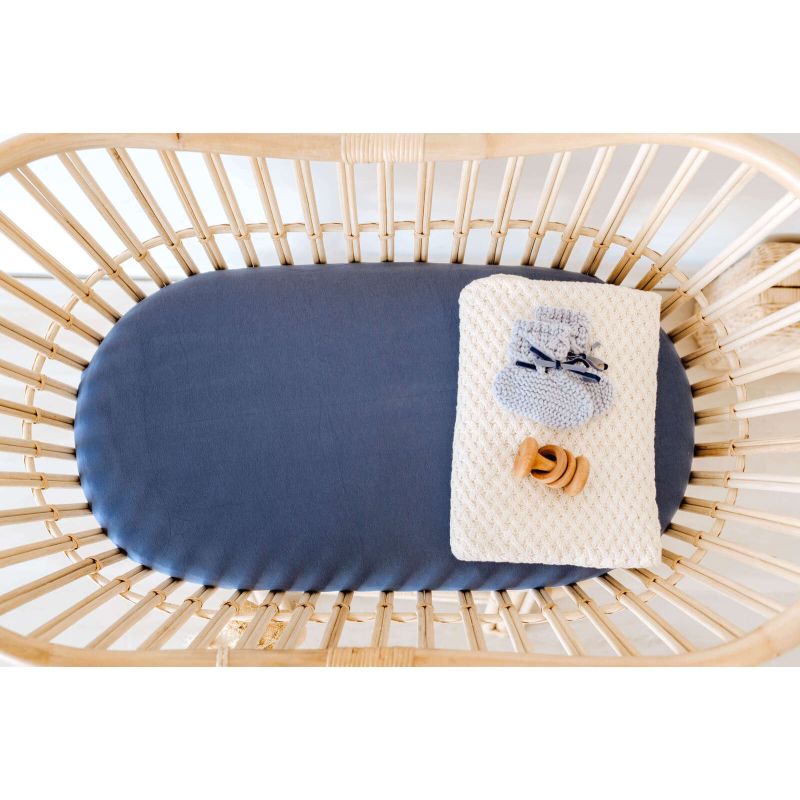 Snuggle Hunny - Spannbezug für Wiege, Kinderwagen & Wickelmatte Reign