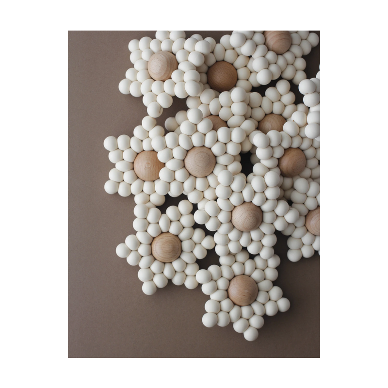 littleCHEW - Greifling Silikon Stern Weiss- Creme