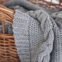 Apero - Knit Manufactory - Lilian Decke Hellgrau