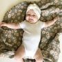 The mini scout - Muslin Swaddle Daisy Sage Green